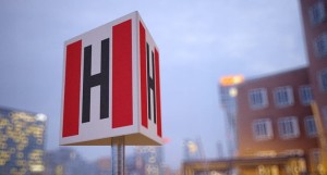 Znak przestrzenny 3D Hydrant zewnętrzny 25x25 z masztem