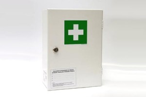  Apteczka metalowa ścienna „30” z wyposażeniem